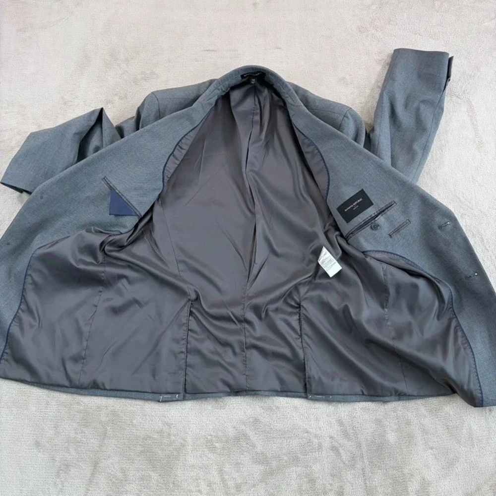 Banana Republic Slim Fit 2 Piece Suit‎ Grey Sharkskin Men 44R Pants 33x29 Office